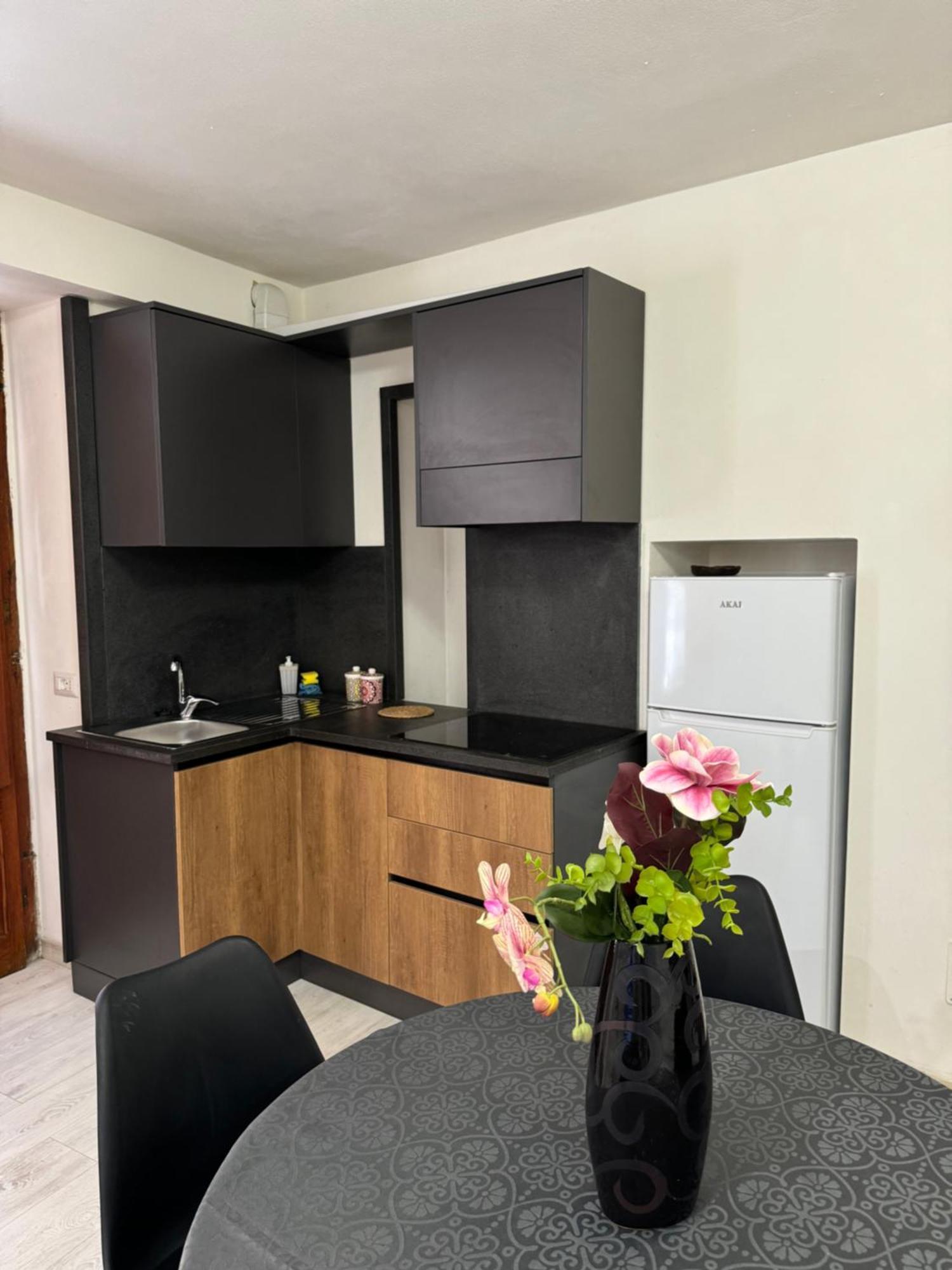 Olinad Rooms Кастельбуоно Экстерьер фото